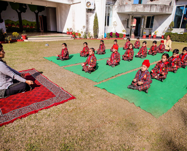 gallery-snsps-yoga-min