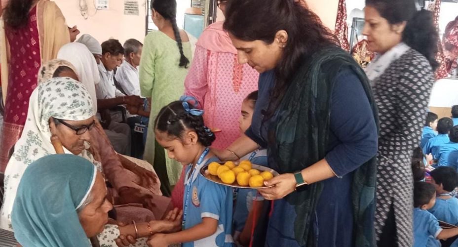 BOND OF LOVE_BANSI LAL VRIDHA ASHRAM_29TH AUG (1)