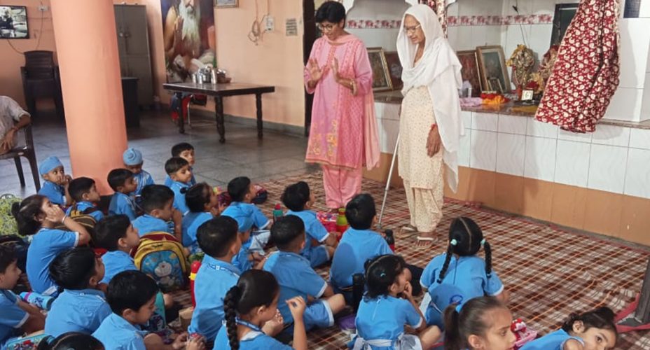 BOND OF LOVE_BANSI LAL VRIDHA ASHRAM_29TH AUG (5)