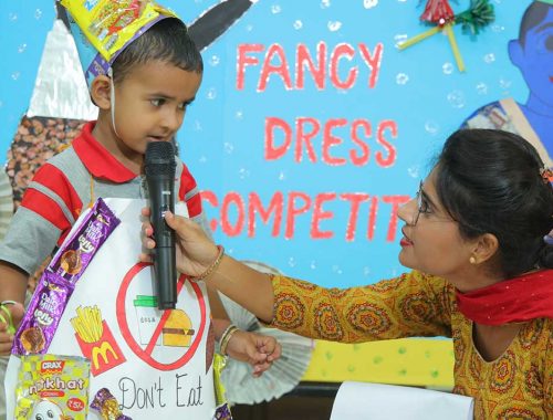 Fancy-Dress-Comp_29th-July3